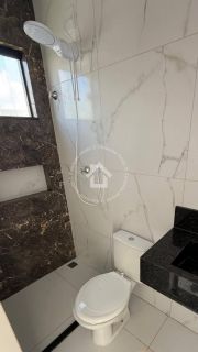 Casa com piscina à venda no CONDOMÍNIO SOL E PRAIA | Pé na areia com 3 quartos