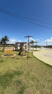 Casa com piscina à venda no CONDOMÍNIO SOL E PRAIA | Pé na areia com 3 quartos