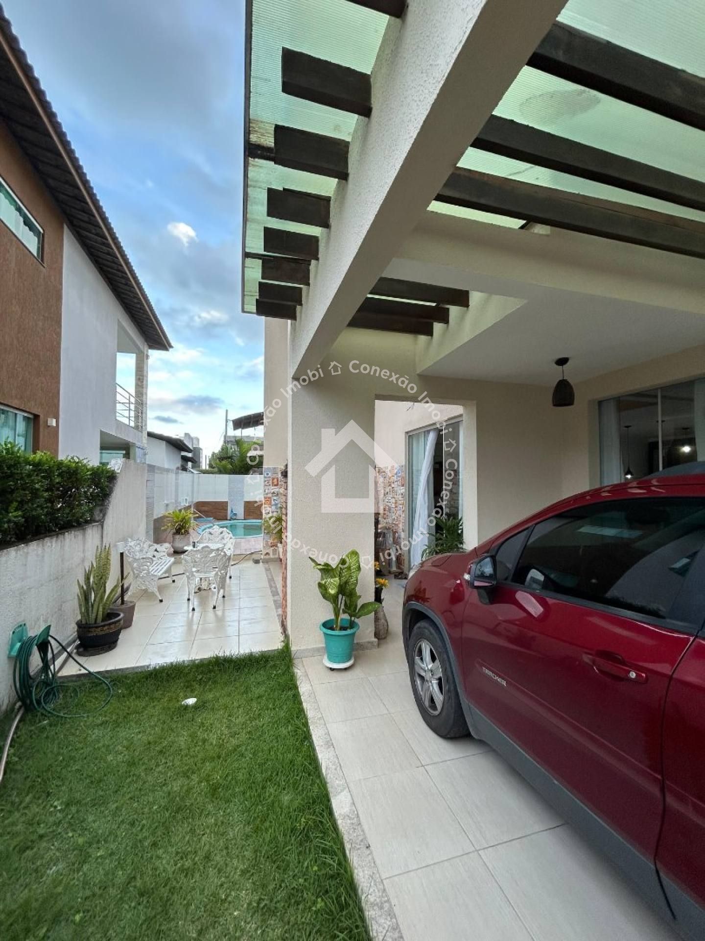 Casa à venda no CONDOMÍNIO FRAGATTA - 4 Quartos, 2 Suítes