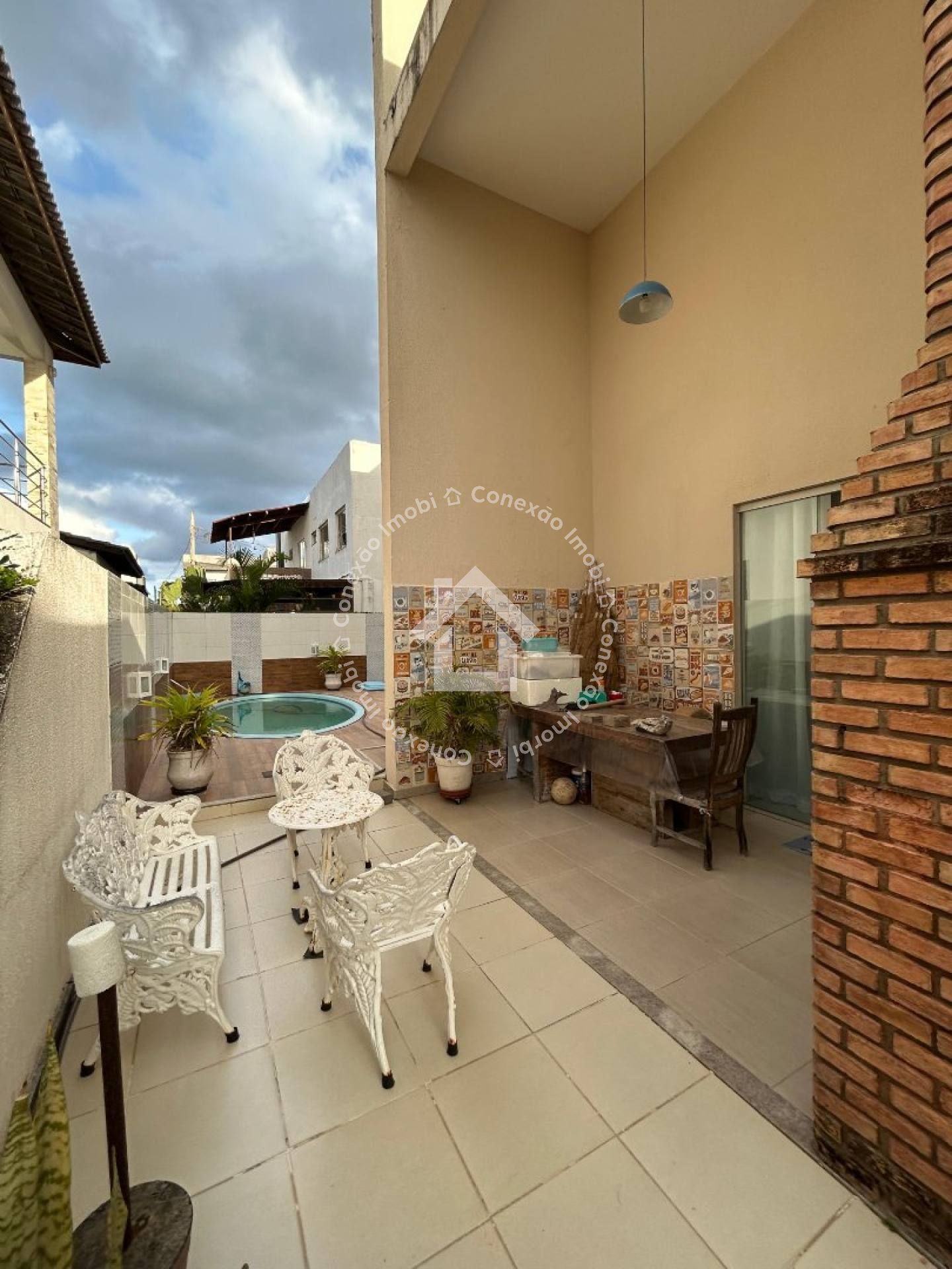 Casa à venda no CONDOMÍNIO FRAGATTA - 4 Quartos, 2 Suítes