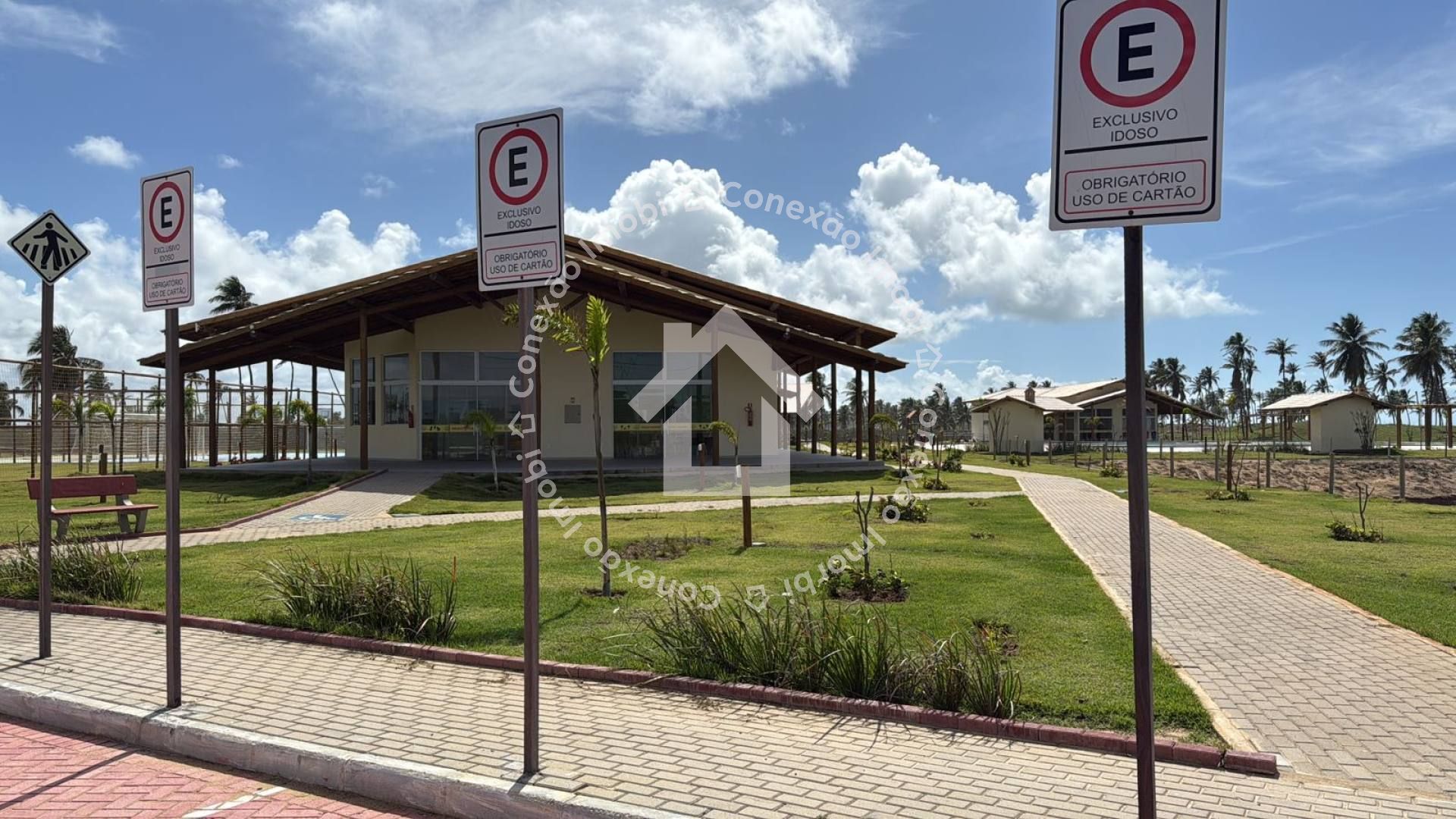 Lote à venda no CONDOMÍNIO MARES MALUÍ | 200 m²