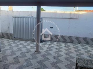 Casa à venda no Bairro Aruana | 2 Quartos, 1 Suíte