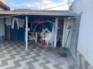 Casa à venda no Bairro Aruana | 2 Quartos, 1 Suíte