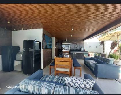 Casa à venda no CONDOMÍNIO COSTA MARINA | 3 Quartos, sendo 1 Suíte