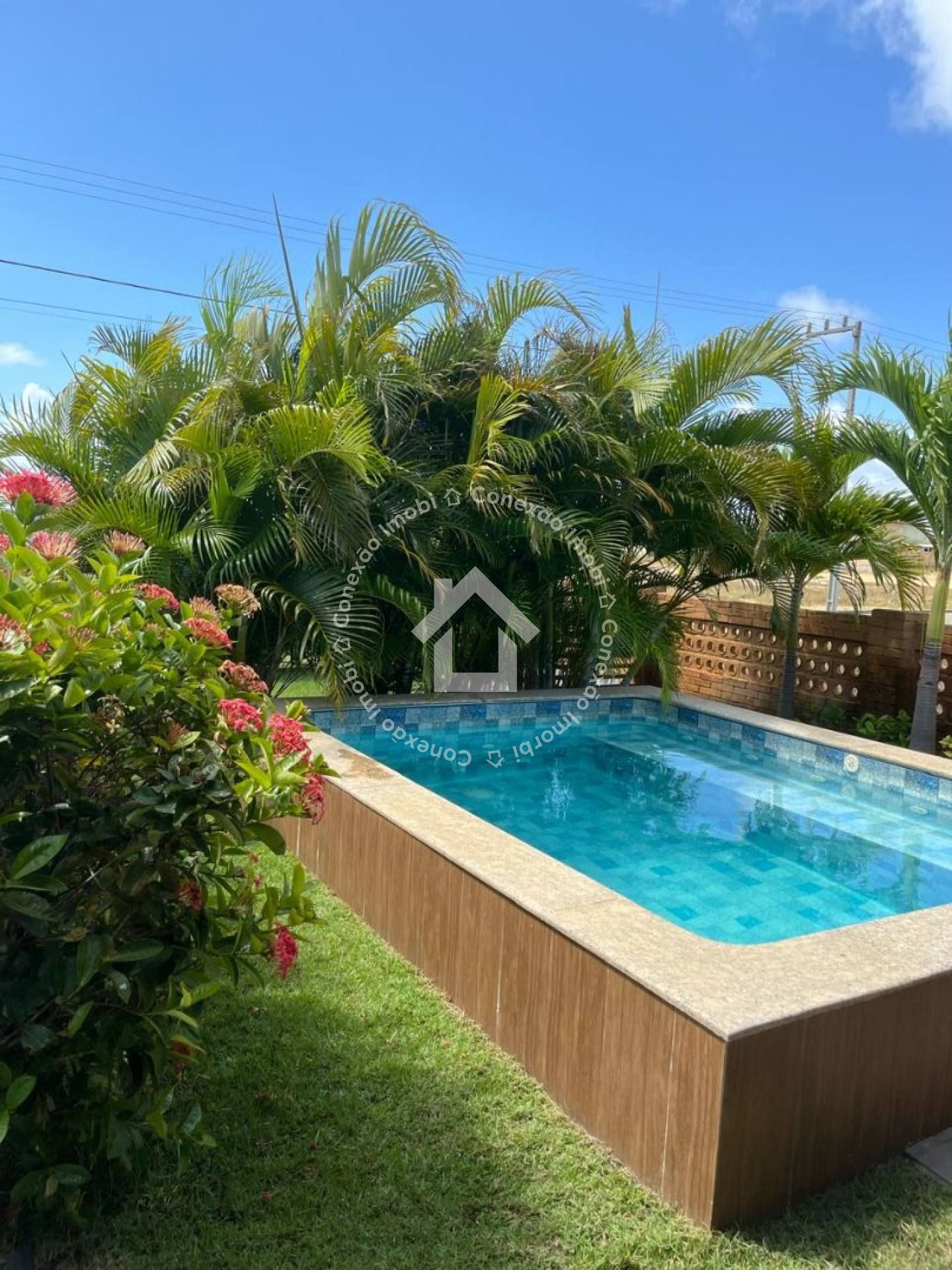 Casa à venda no CONDOMÍNIO FAZENDA REAL 1 - Próximo da praia da Caueira