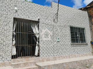 Casa à venda no 18 do forte | 4 Quartos, 2 banheiros