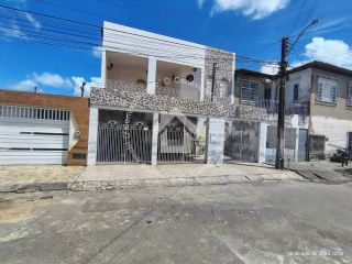 Casa ampla à venda no Conjunto Dom Pedro I | 4 Quartos, 1 Suíte