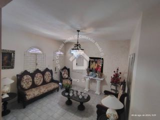 Casa ampla à venda no Conjunto Dom Pedro I | 4 Quartos, 1 Suíte