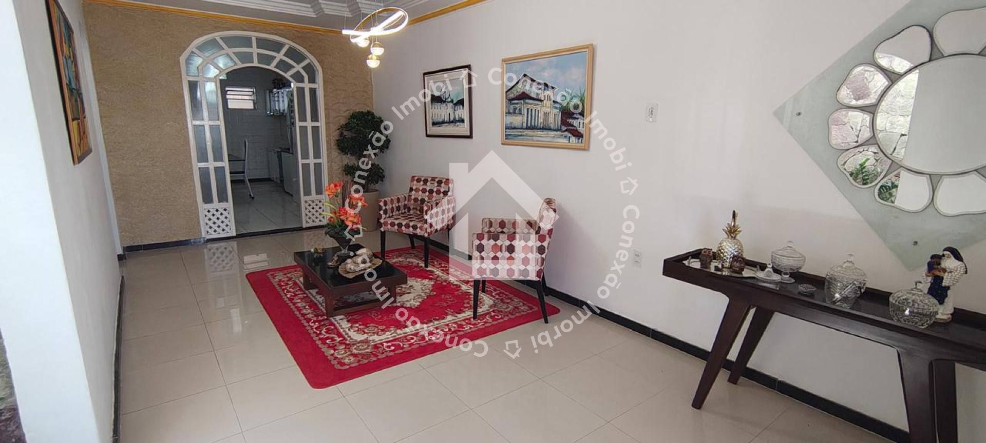 Casa à venda no Conjunto Sol Nascente no Bairro Jabotiana em Aracaju com 5 Quartos e 3 Suítes