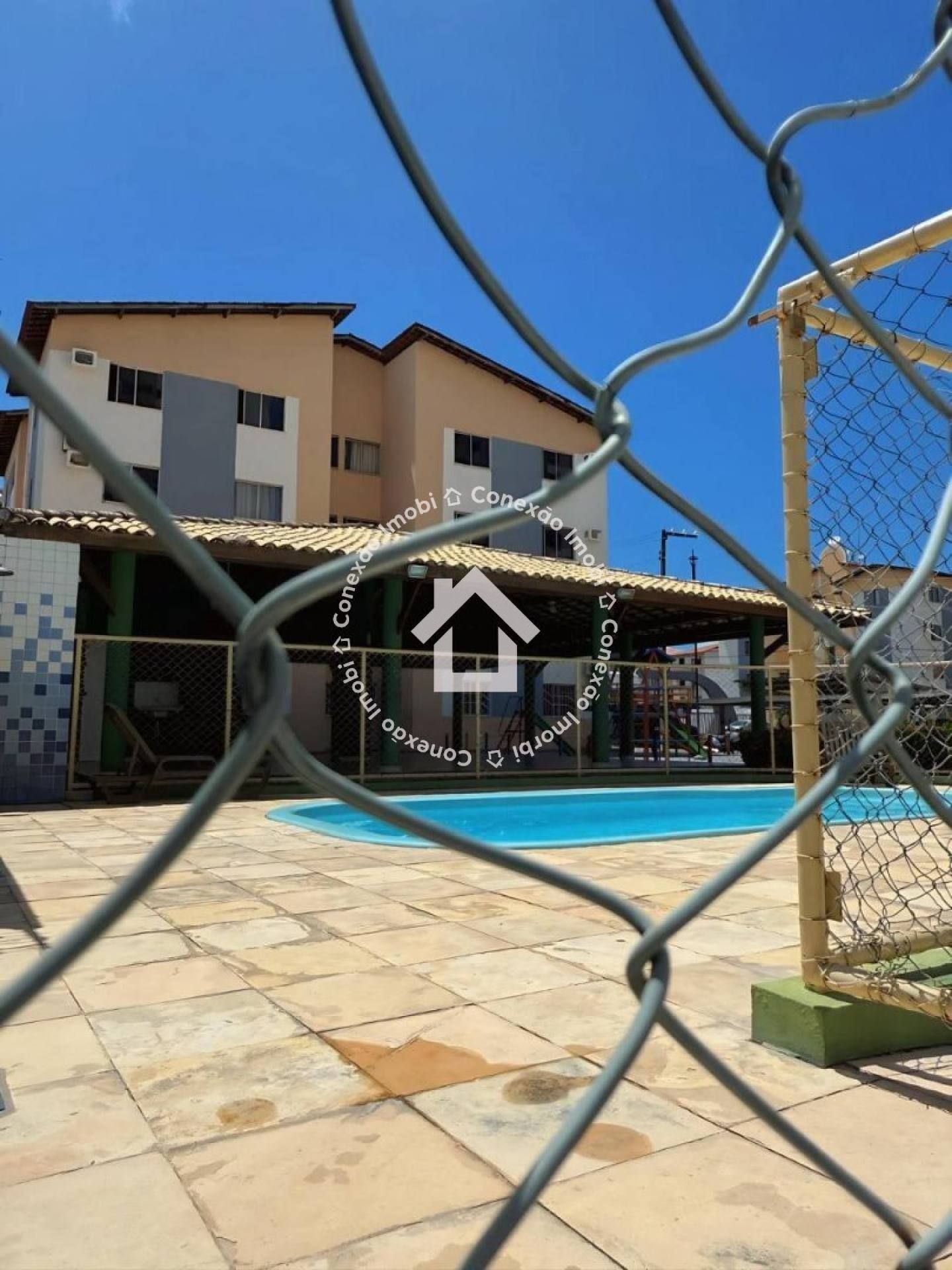 Apartamento à venda no CONDOMÍNIO ELIUDE CESAR - Bairro Farolândia | 3 Quartos