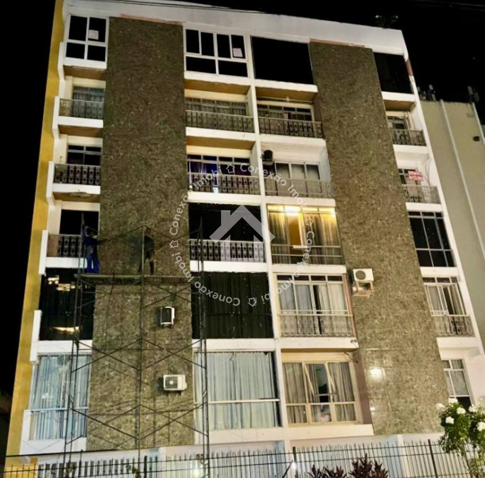 Apartamento no EDIFÍCIO CIDADE JARDIM - Bairro 13 Julho | 4 Quartos, 1 Suíte