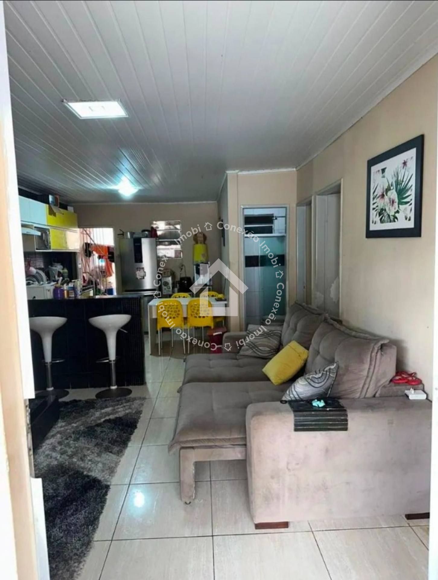 Casa à venda na Aruana | 3 quartos sendo 1 suíte