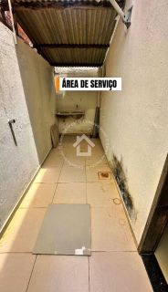 Casa com 2 pavimentos à venda a 150 m da rodovia dos náufragos | 2 quartos sendo 1 suíte