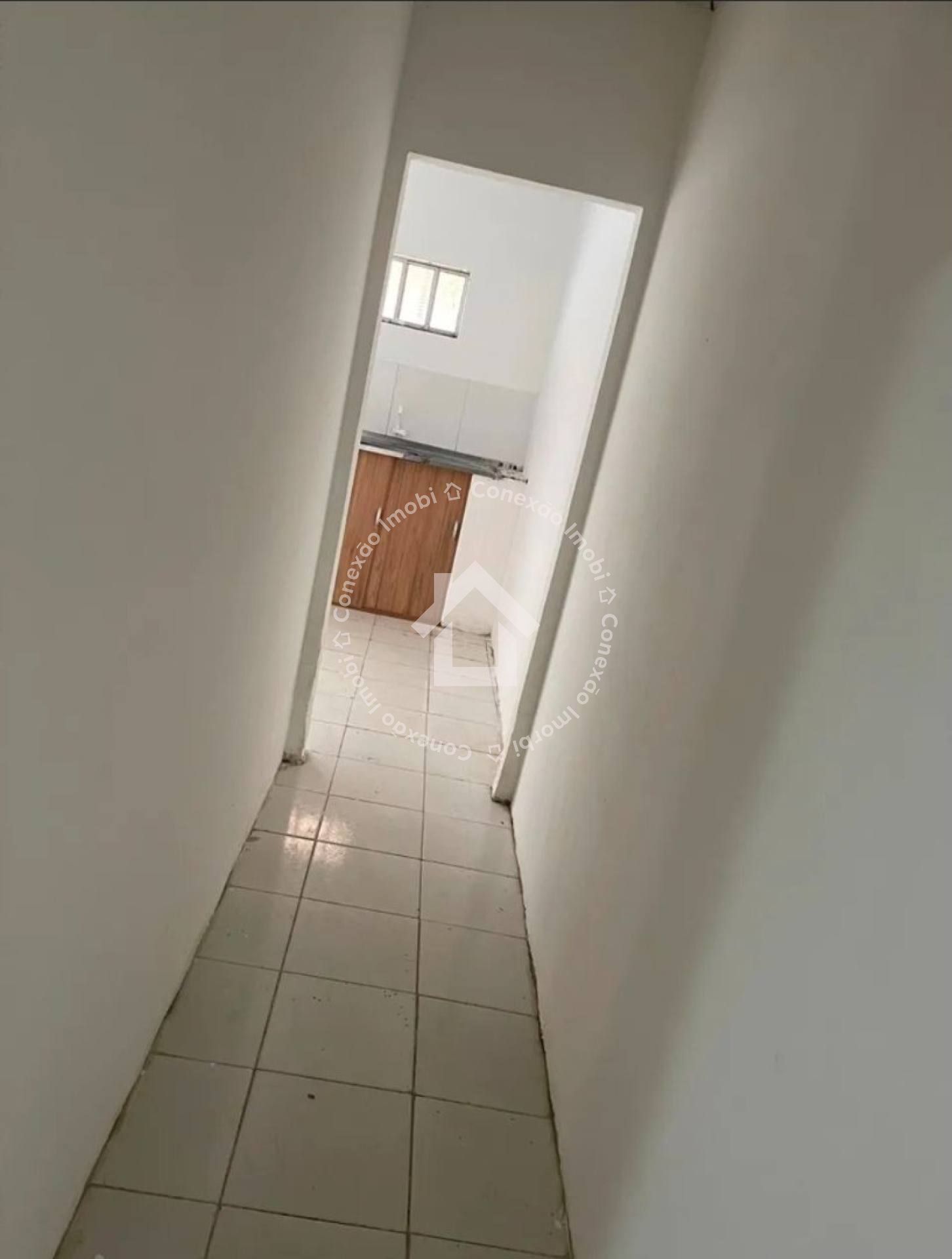 Casa  à venda no bairro Santos Dumont  - próximo à Smartfit |  2 quartos