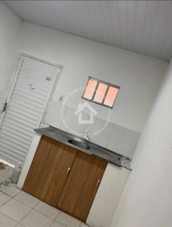 Casa  à venda no bairro Santos Dumont  - próximo à Smartfit |  2 quartos