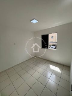 Apartamento à venda com 2 quartos no CONDOMÍNIO RIVIERA CLUBE no Bairro Olaria