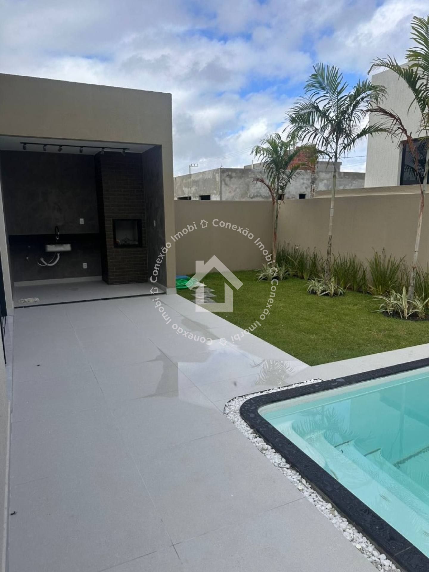 Casa no CONDOMÍNIO VILLAREDO - BARRA DOS COQUEIROS | 4 Quartos