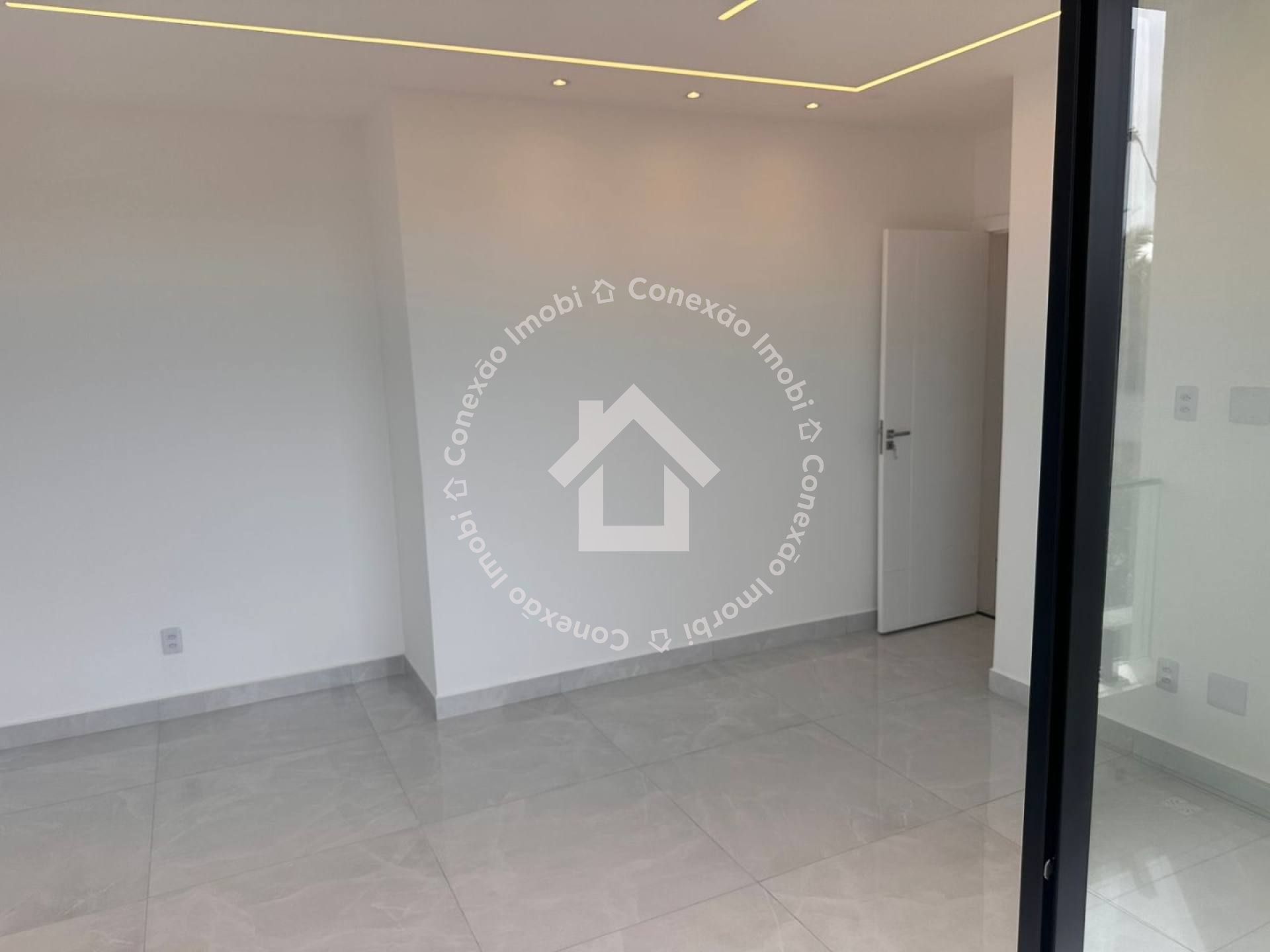 Casa no CONDOMÍNIO VILLAREDO - BARRA DOS COQUEIROS | 4 Quartos