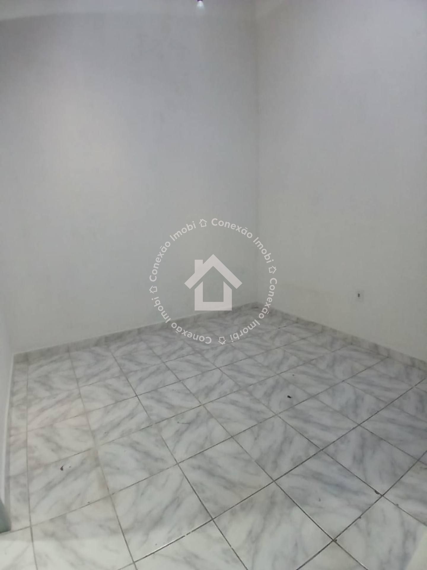 Sobrado com 6 casas disponíveis a venda no bairro Soledade