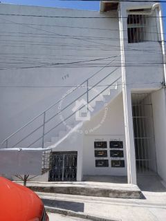 Sobrado com 6 casas disponíveis a venda no bairro Soledade