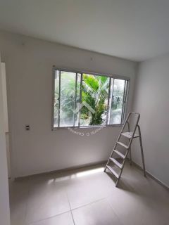 Apartamento à venda no CONDOMÍNIO CENEZEU RABELO - 2 Quartos