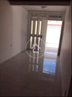 Casa à venda com 3 quartos sendo 1 suíte no bairro Aeroporto