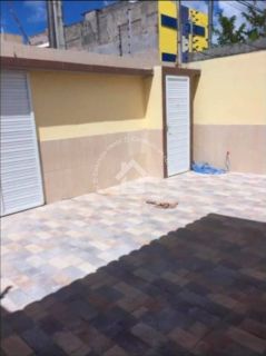 Casa à venda com 3 quartos sendo 1 suíte no bairro Aeroporto