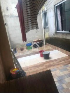 Casa à venda com 3 quartos sendo 1 suíte no bairro Aeroporto
