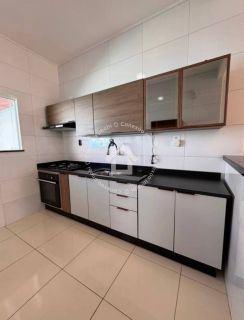 Casa à venda no Luar da Barra | 2 Quartos e Piscina