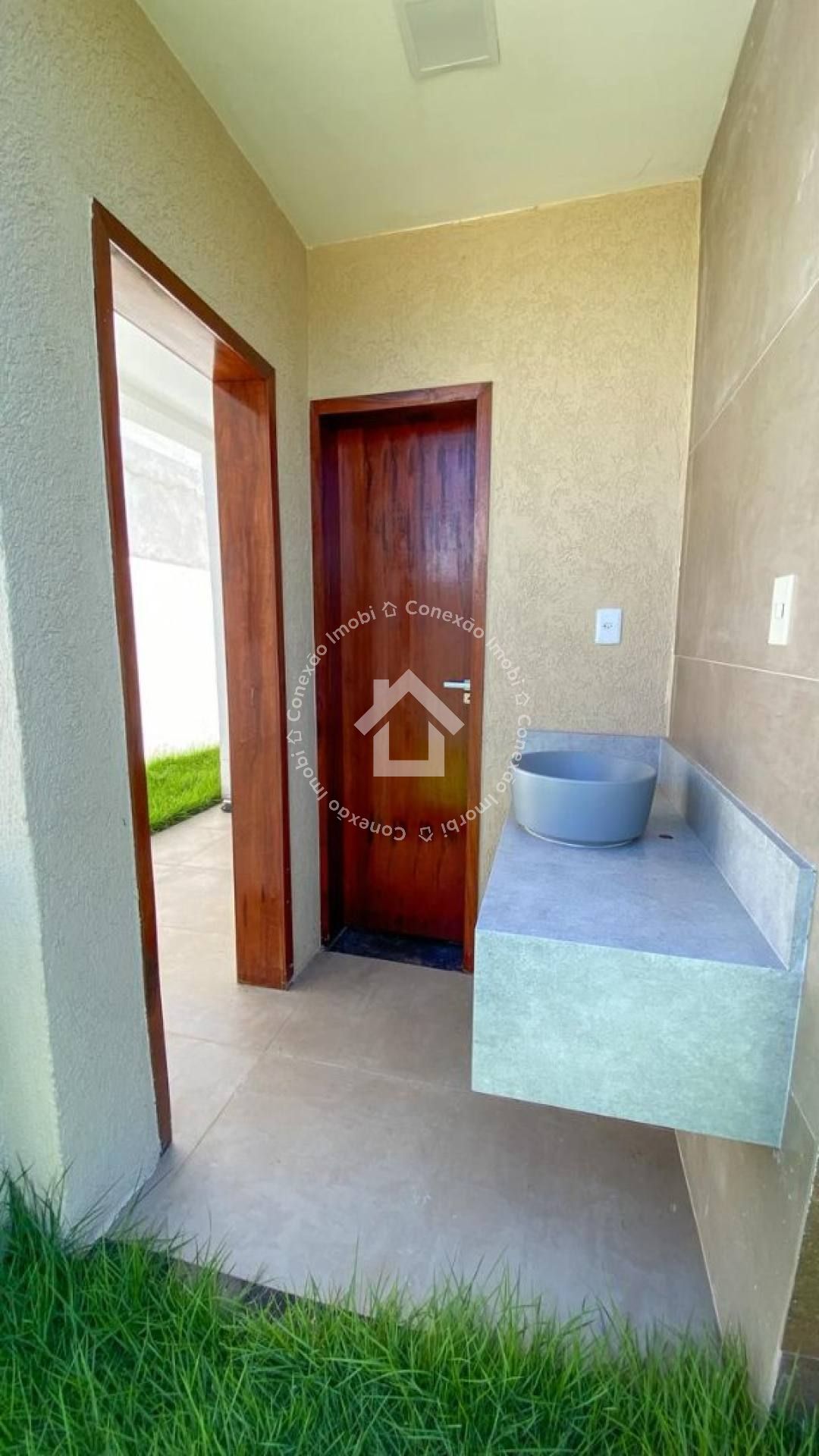 Casa à venda no Condomínio Sol e Praia com 3 quartos e área gourmet na Barra dos Coqueiros