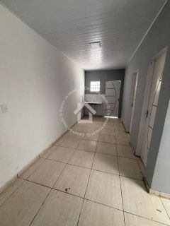 Casa à  venda com 2 quartos no Parque dos faróis