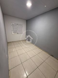 Casa à  venda com 2 quartos no Parque dos faróis