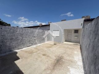 Casa à  venda com 2 quartos no Parque dos faróis