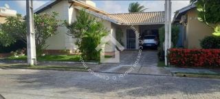 Casa à venda com 3 quartos sendo 1 suíte no condomínio fechado via mares bairro Aeroporto (Nova Aruana)