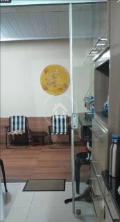 Casa à venda com 3 quartos sendo 1 suíte no condomínio fechado via mares bairro Aeroporto (Nova Aruana)