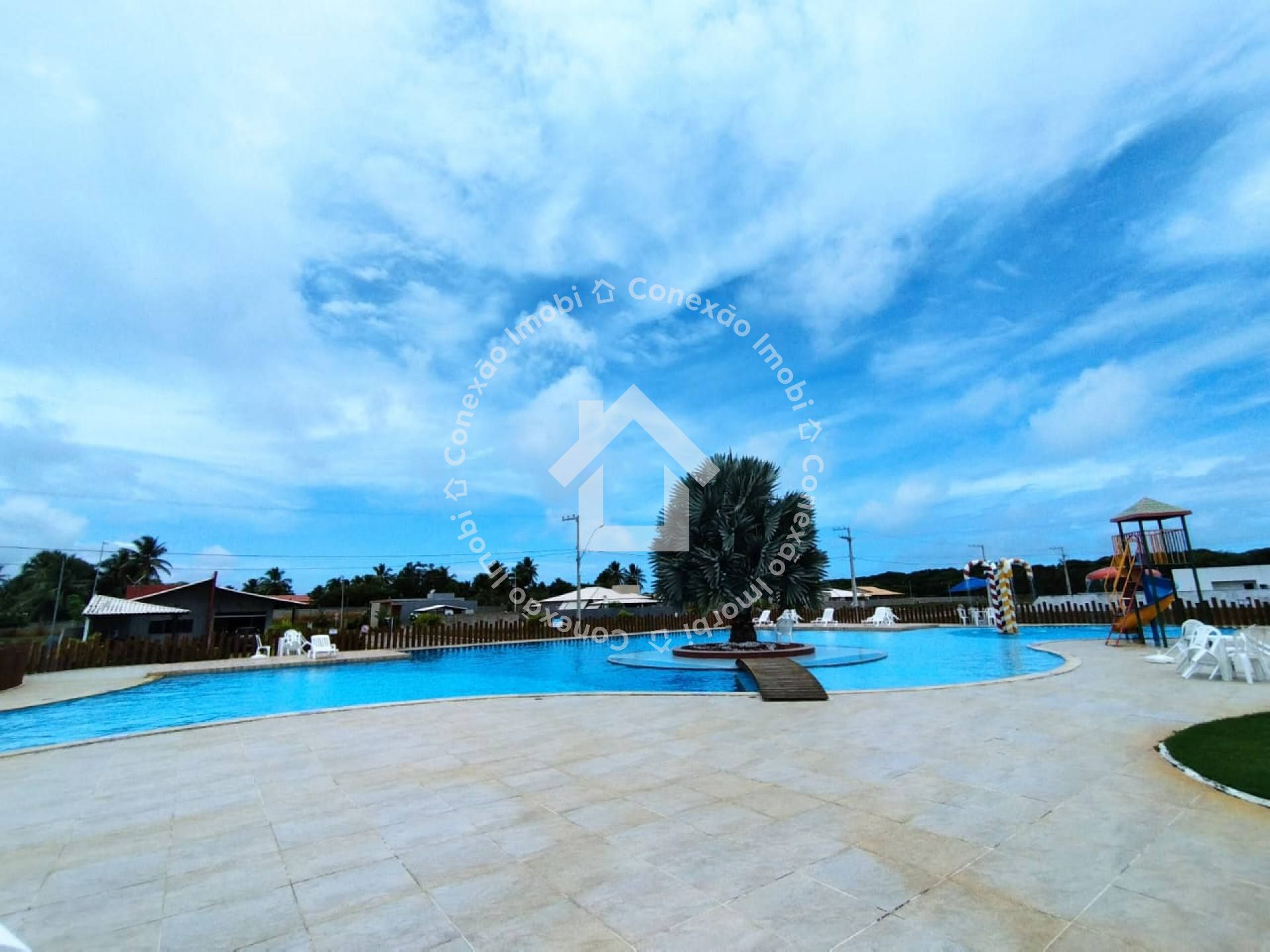 Lote à venda no Condomínio Meridiem Praia Mar em Estância Próximo da Praia do Abaís