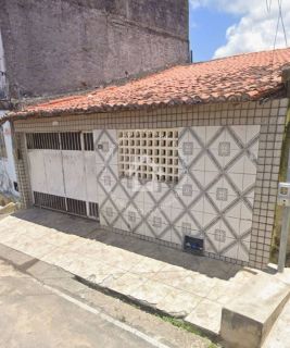 Casa à venda com 2 quartos e 1 suíte no João Alves