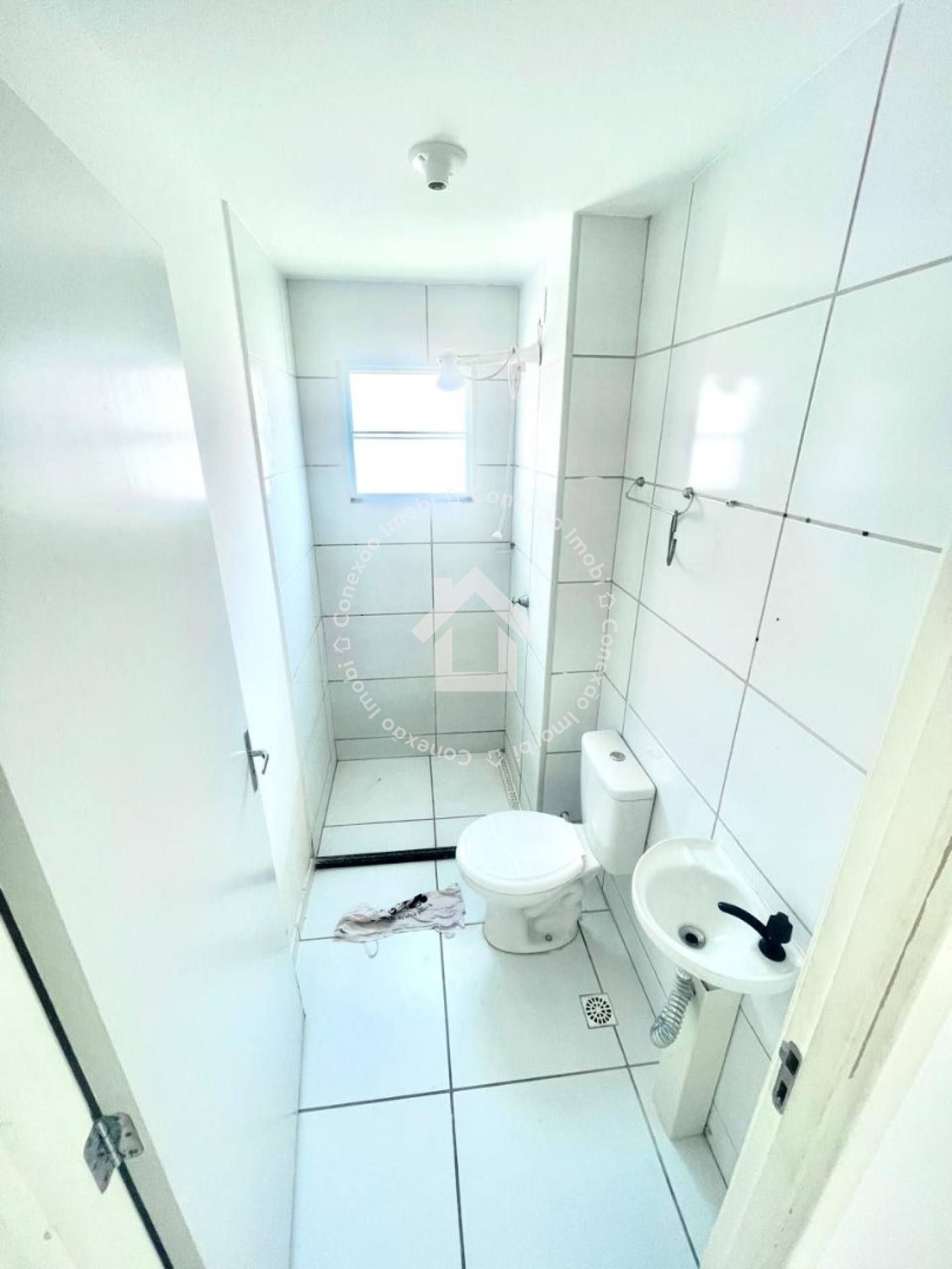 Apartamento à venda no Condomínio Parque Avenida no Bairro Fernando Collor com 02 quartos em Nossa Senhora do Socorro