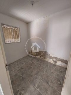 Casa Ampla com Quintal Grande à venda no Conjunto Dom Pedro II | 03 quartos