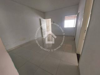 Casa Ampla com Quintal Grande à venda no Conjunto Dom Pedro II | 03 quartos