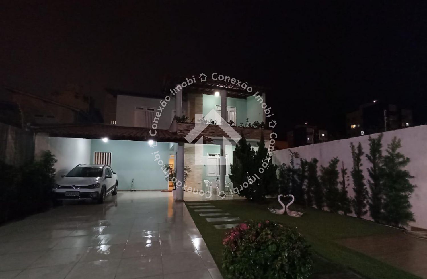 Excelente Oportunidade: Casa à Venda na Coroa do Meio com 3 Quartos e 2 Suítes | Terreno 10x35 | Área Gourmet com Churrasqueira |