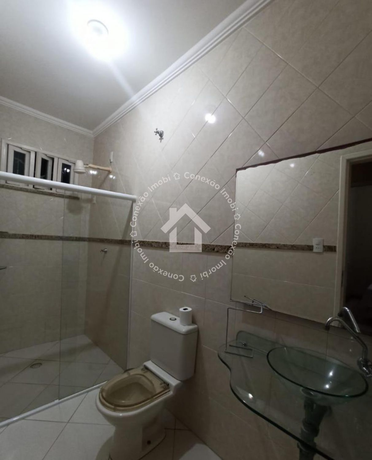 Excelente Oportunidade: Casa à Venda na Coroa do Meio com 3 Quartos e 2 Suítes | Terreno 10x35 | Área Gourmet com Churrasqueira |