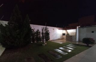 Casa na Coroa do Meio