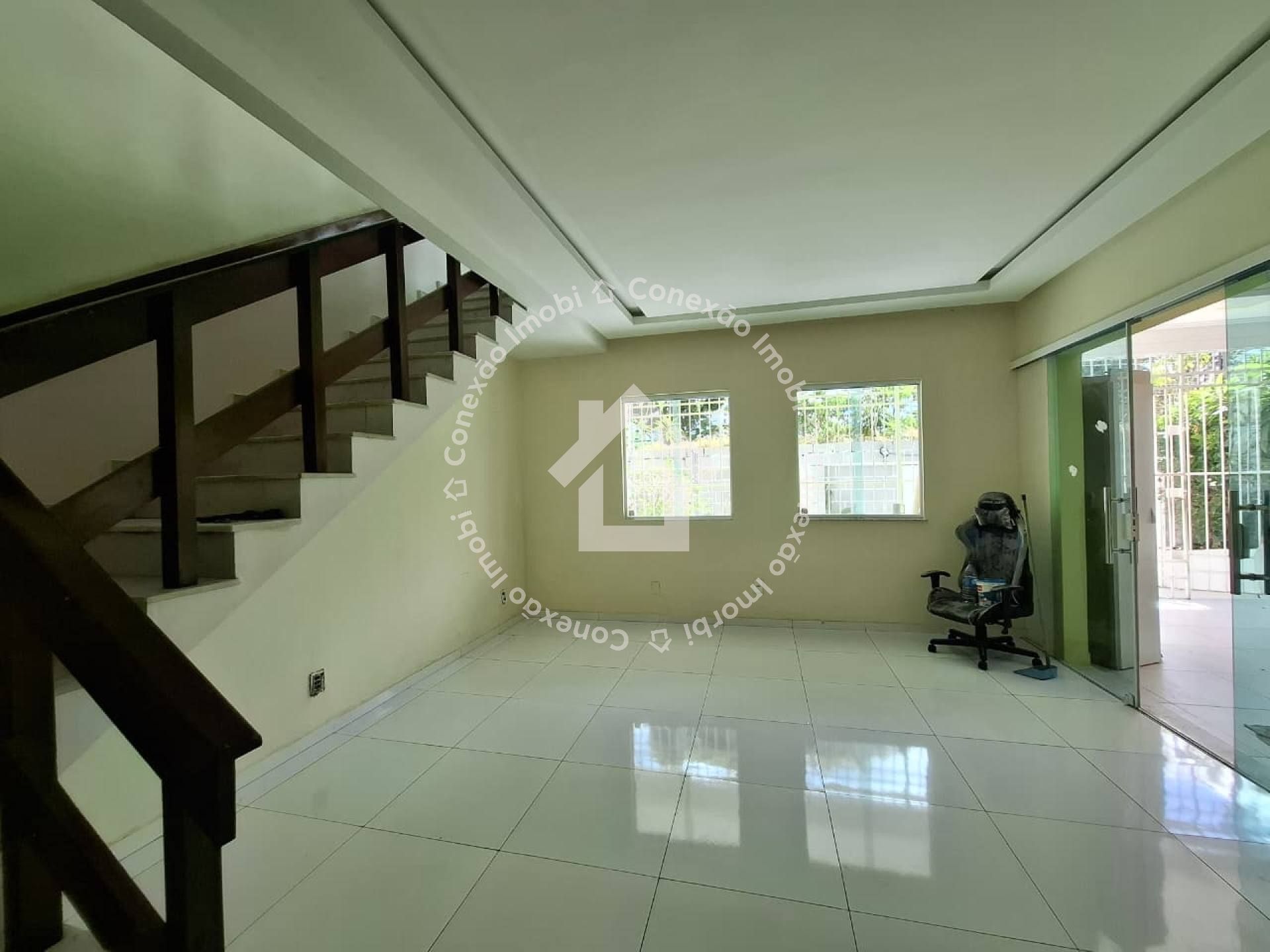 Casa Triplex com piscina privativa e área gourmet à venda no Bairro Farolândia | Próxima à UNIT