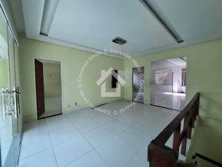 Casa Triplex com piscina privativa e área gourmet à venda na Farolândia – Próxima à UNIT