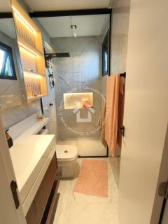 Casa Alto Padrão no CONDOMÍNIO PADANG - Na Barra dos Coqueiros | Térrea e com Piscina