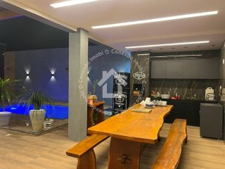 Casa de Alto Padrão - Mosqueiro | Com 4 Quartos, Piscina, Jacuzzi e Garagem para até 8 Carros