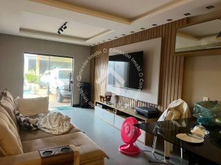 Casa de Alto Padrão - Mosqueiro | Com 4 Quartos, Piscina, Jacuzzi e Garagem para até 8 Carros