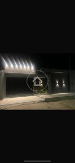 Casa de Alto Padrão - Mosqueiro | Com 4 Quartos, Piscina, Jacuzzi e Garagem para até 8 Carros