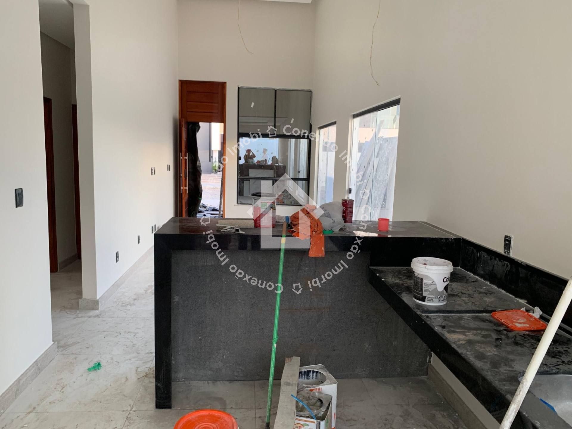 Casa à venda no Condomínio Sol e Praia na Barra dos Coqueiros | Condomínio estilo resort com acesso ao mar.